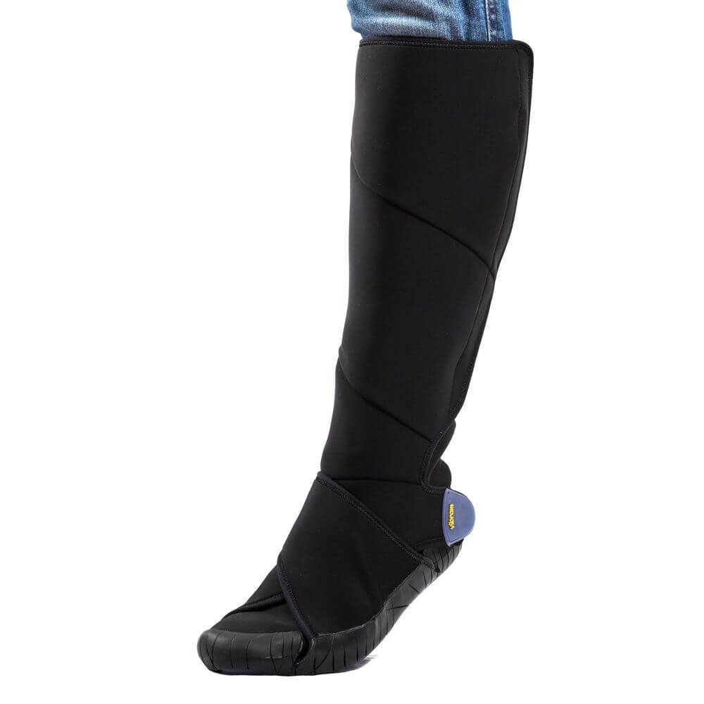 knee high neoprene boots